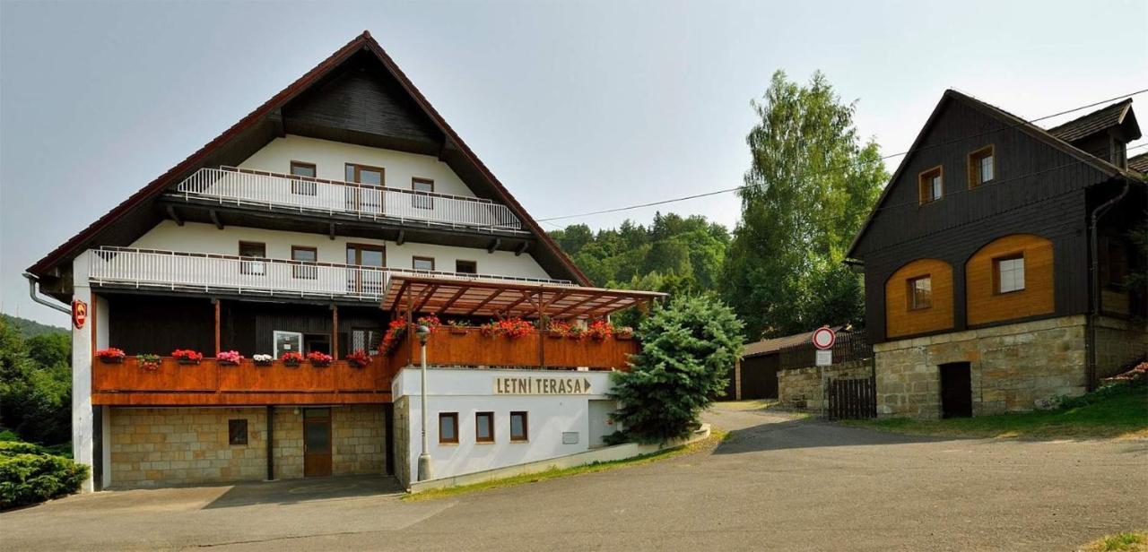 Penzion Kamzik Česká Kamenice エクステリア 写真
