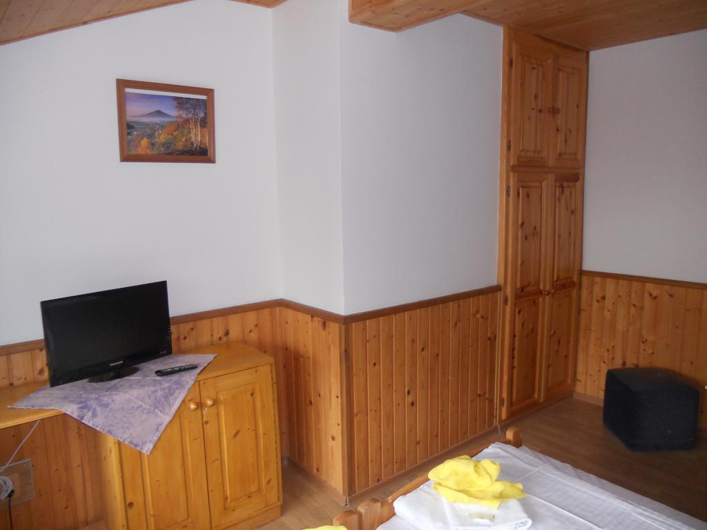 Penzion Kamzik Česká Kamenice エクステリア 写真