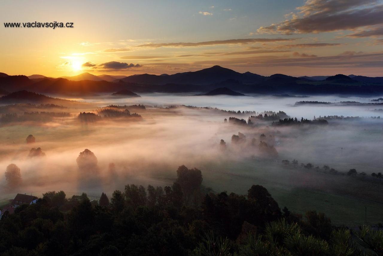 Penzion Kamzik Česká Kamenice エクステリア 写真